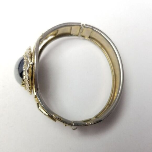 Vintage Large Gold Tone Bangle with Oval Cabochon Center, Hinged Bracelet Estate - Picture 4 of 8